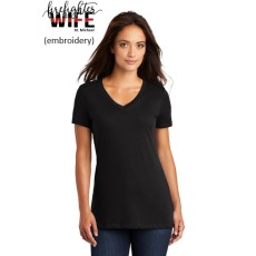 District  Women’s Perfect Weight V-Neck Tee